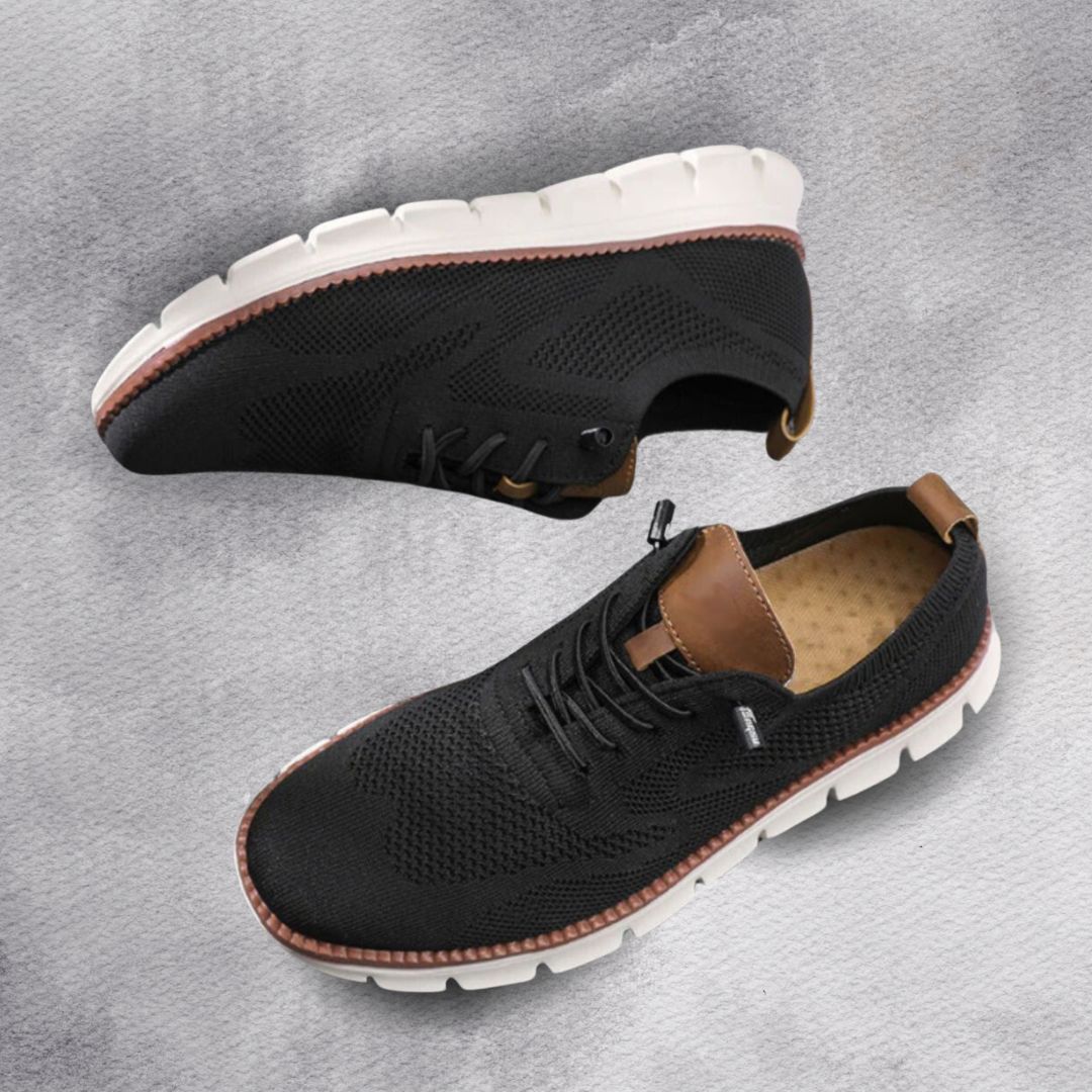 Signet Leather Trainers