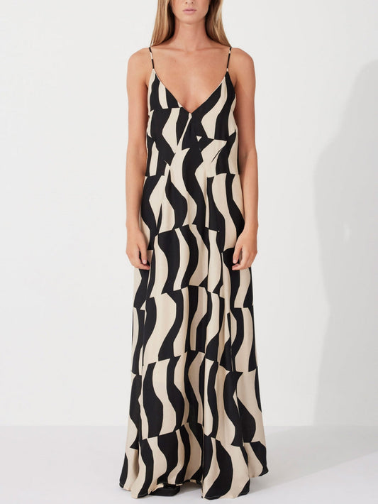 Relaxed Fit Scooped Back Style Maxi Dress - Riviera London