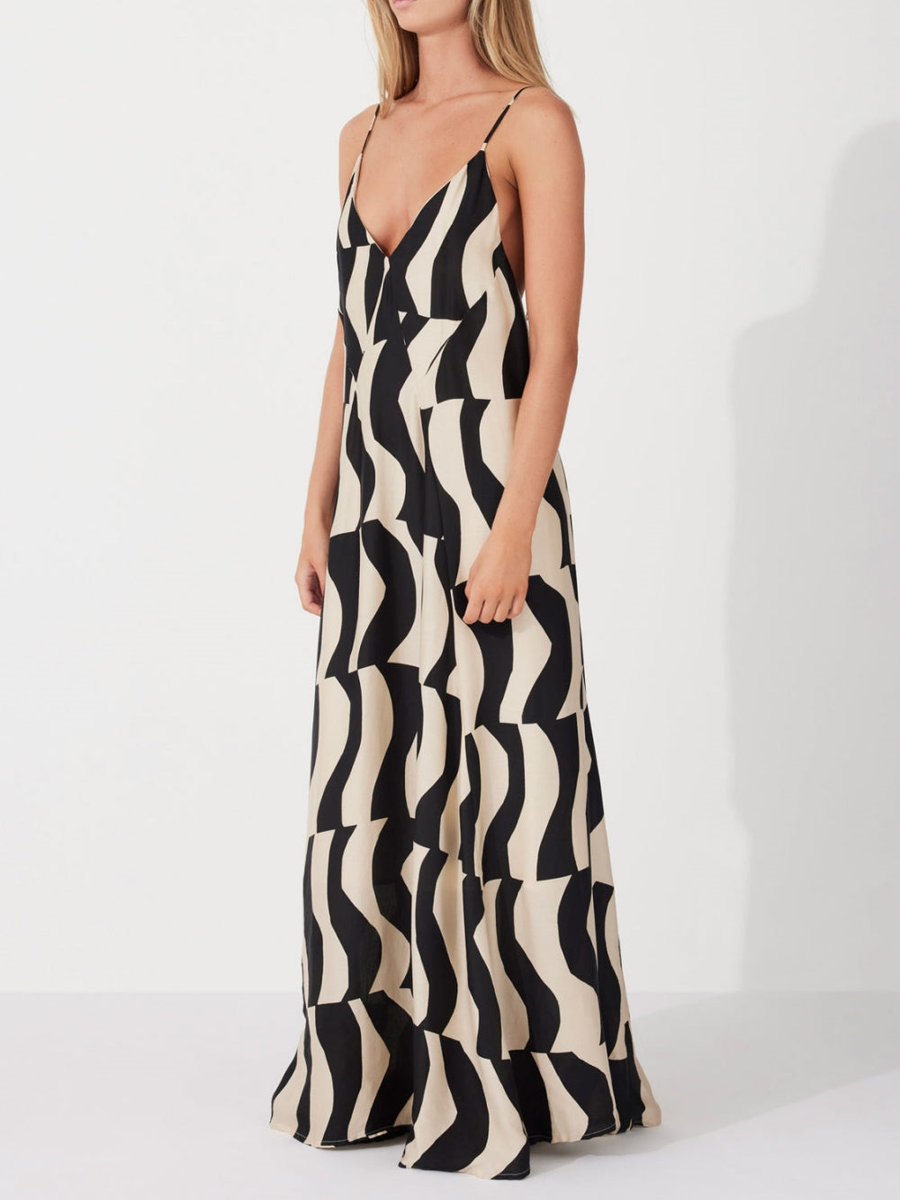 Relaxed Fit Scooped Back Style Maxi Dress - Riviera London