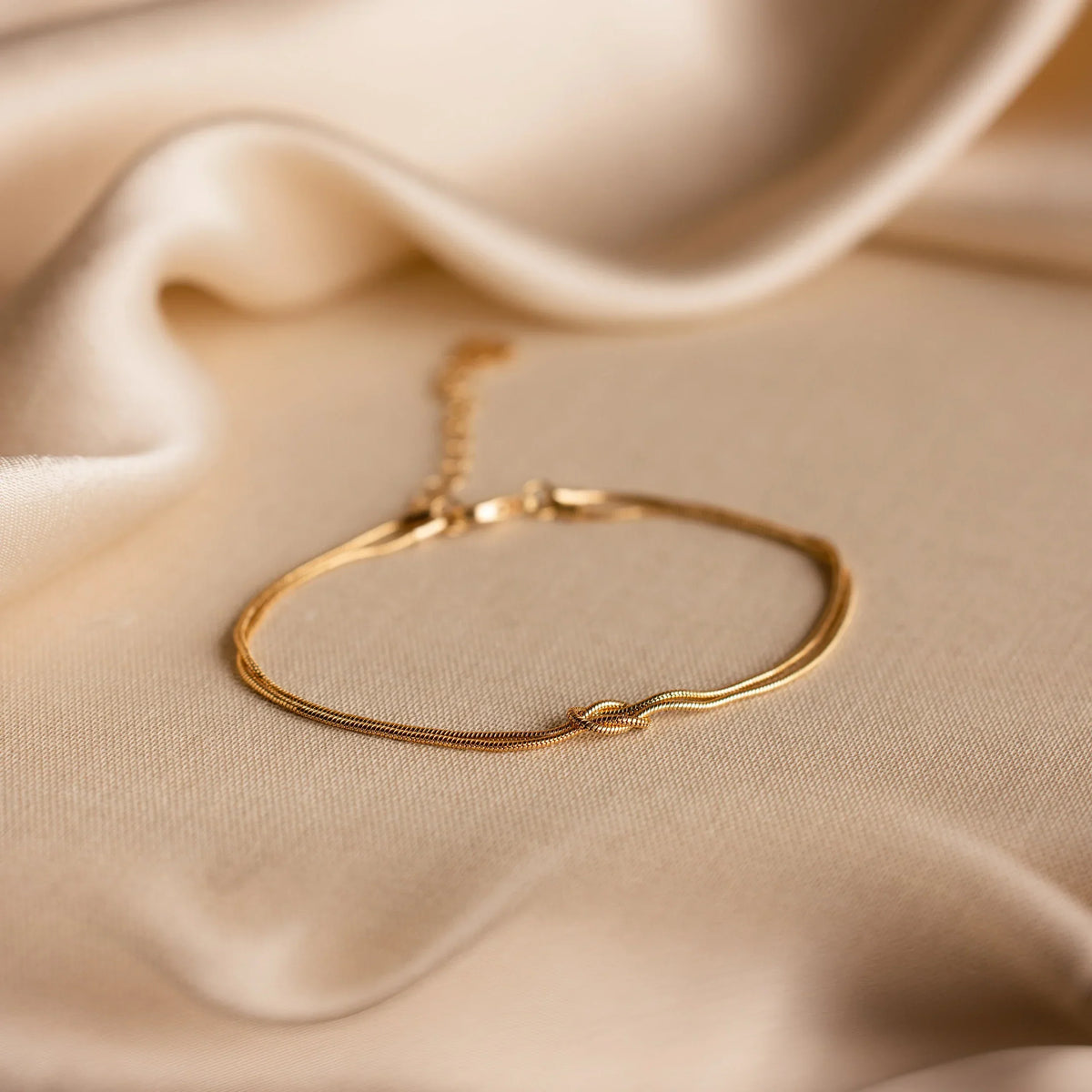 Wren Knot Bracelet